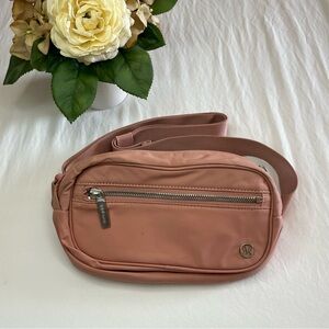 Lululemon Wanderlust Belt Bag